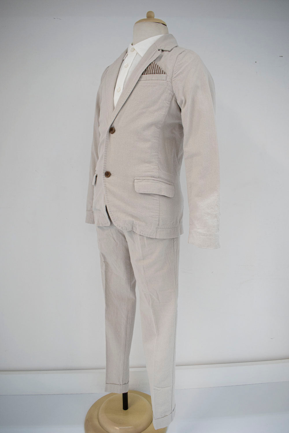 Traje Samuel