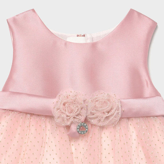 Vestido rosa pastel sin mangas. 1963